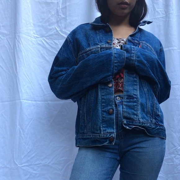 Vintage Levi’s denim jacket - Picture 2 of 6